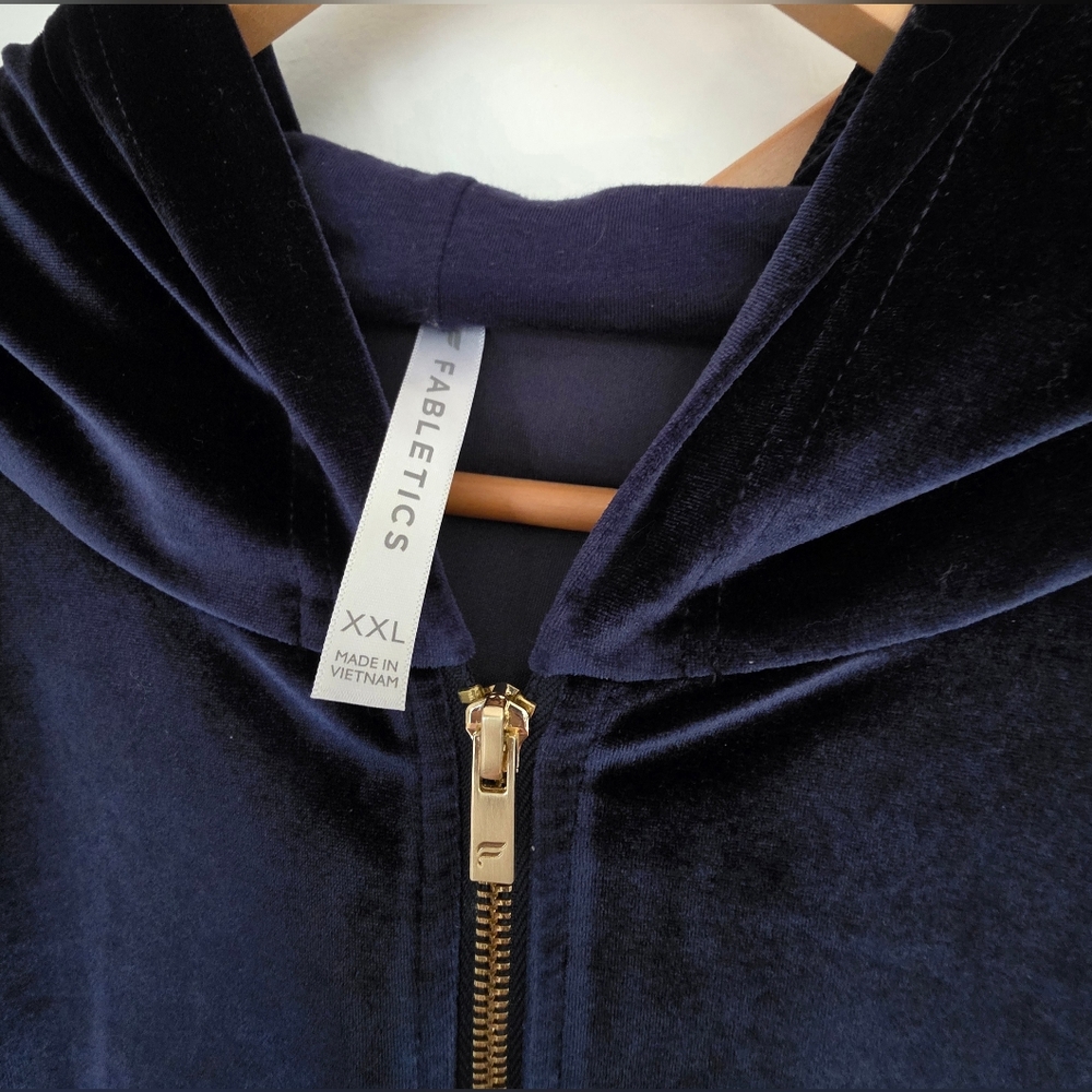 Fabletics Midnight Blue Velour Set - image 5